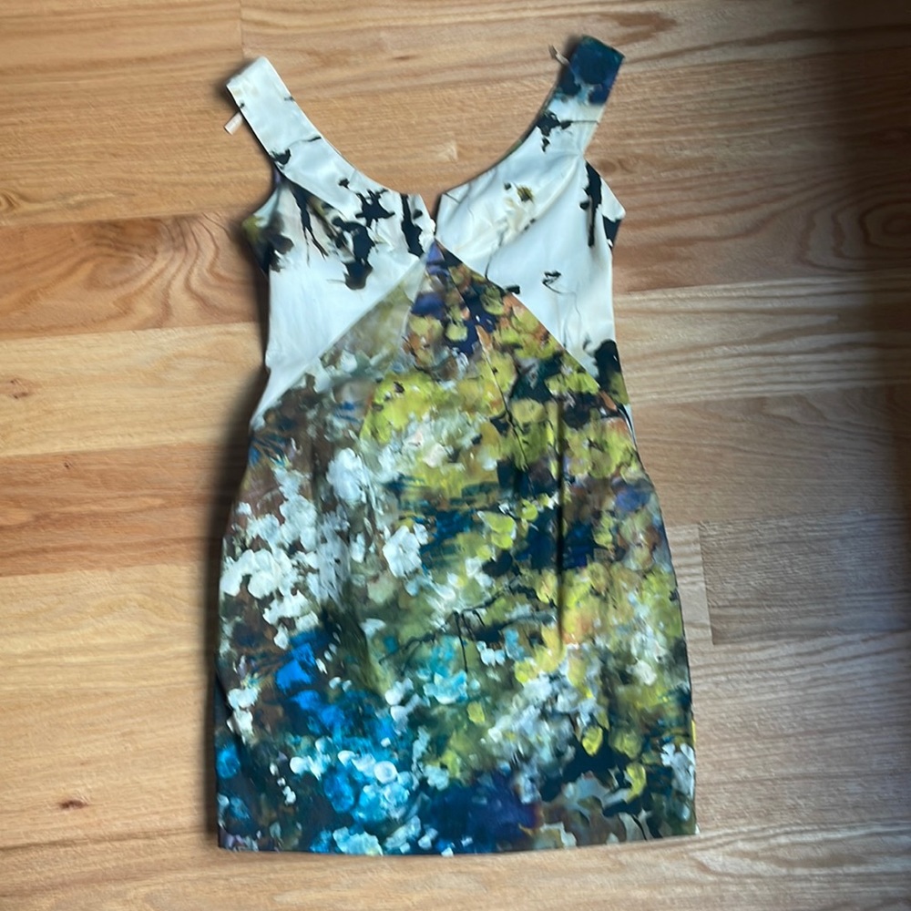 Black Halo multi size 10 dress, back zipper, sleeveless above the knee dress